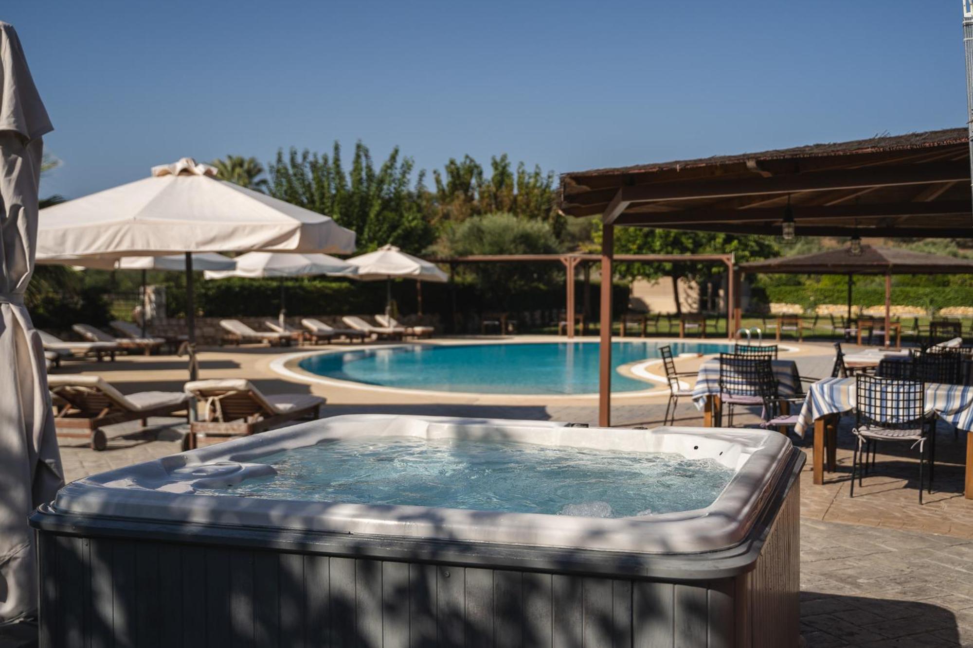 Tsokas Hotel Finikounta Luaran gambar