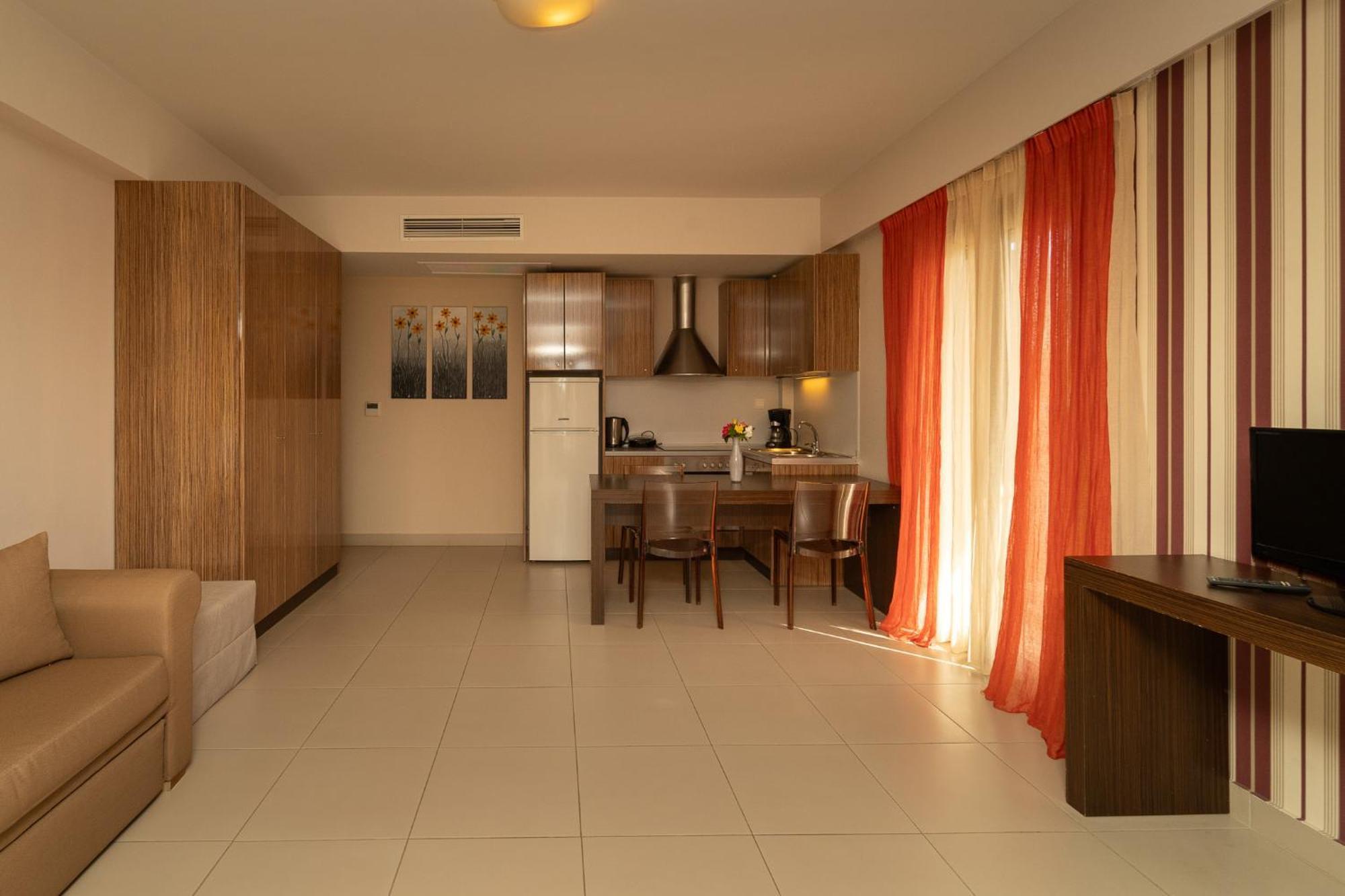 Tsokas Hotel Finikounta Luaran gambar