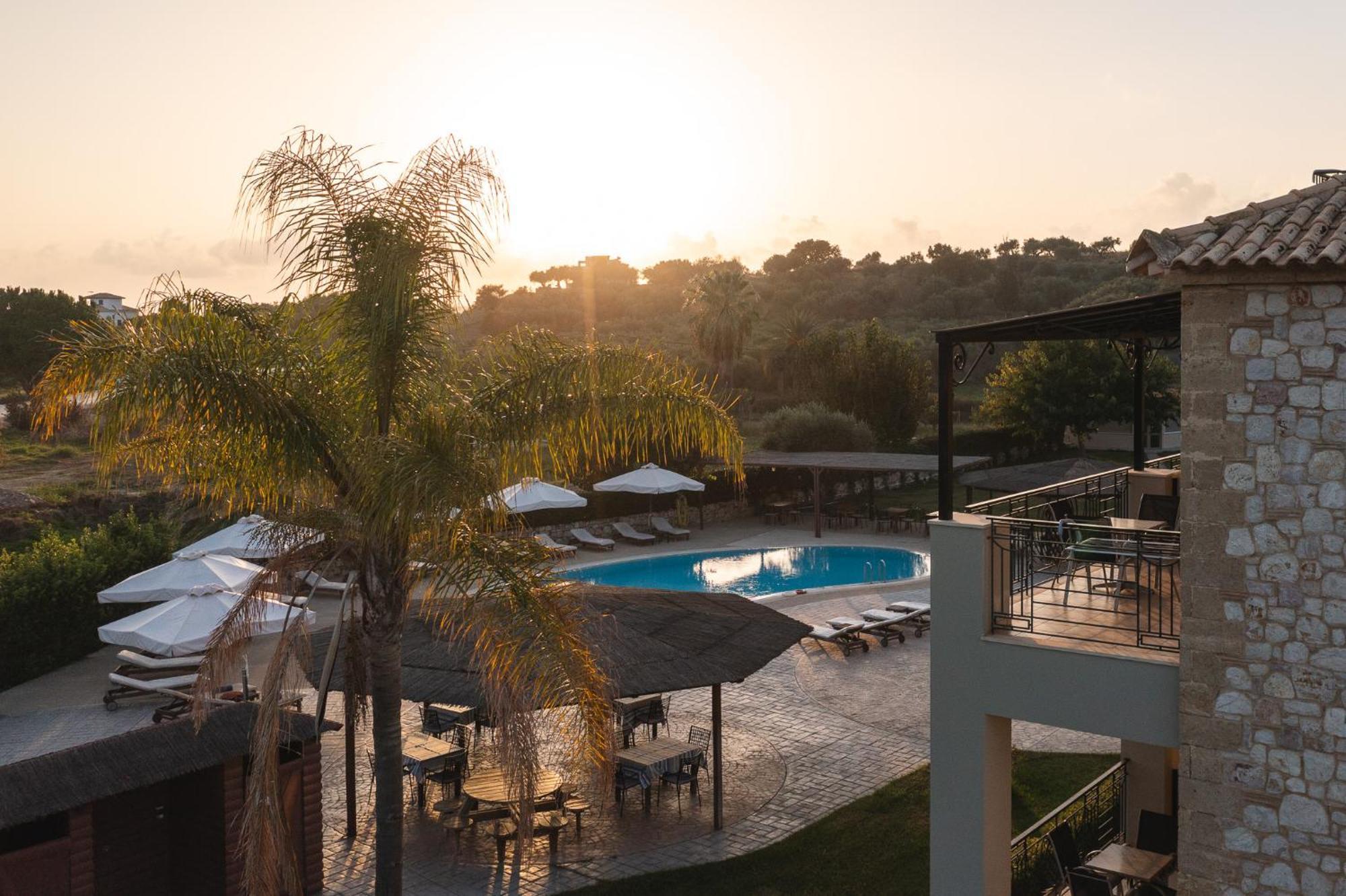 Tsokas Hotel Finikounta Luaran gambar